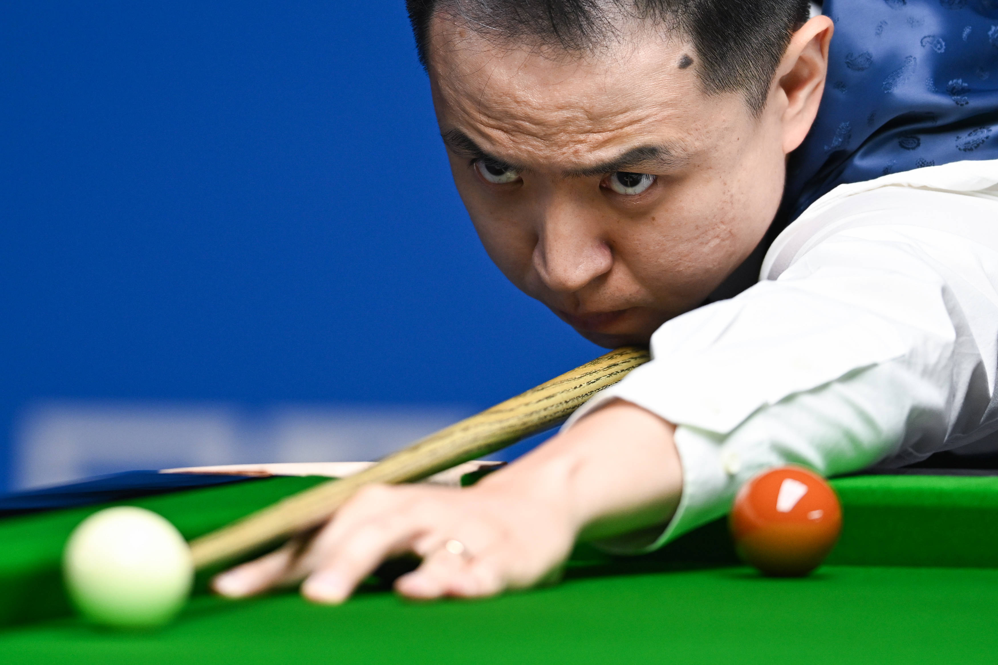 触达更多资 触达更多资