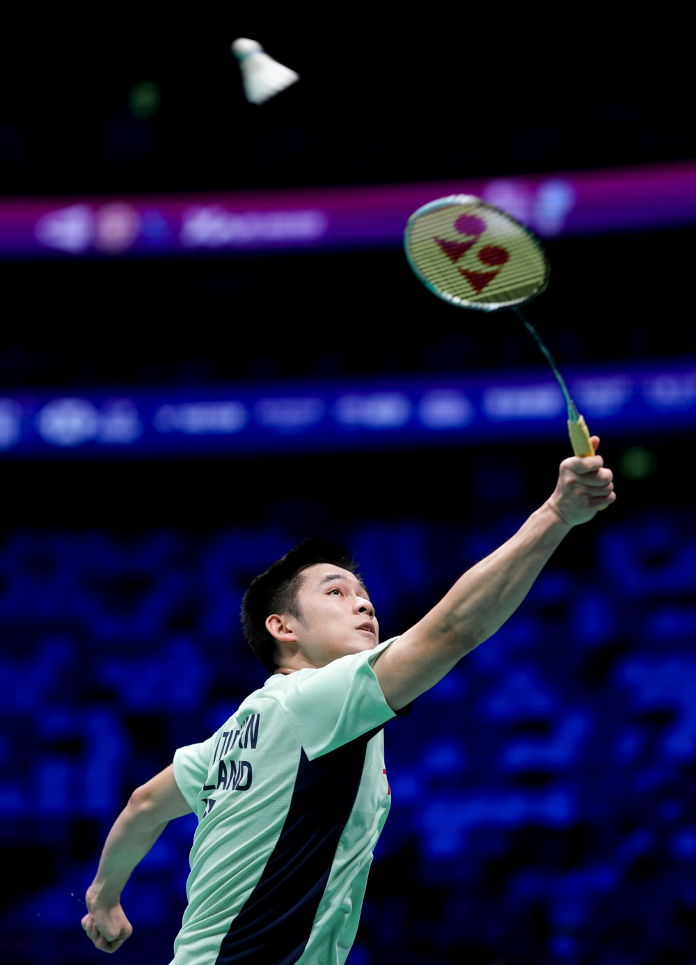 坚持专注训 坚持专注训